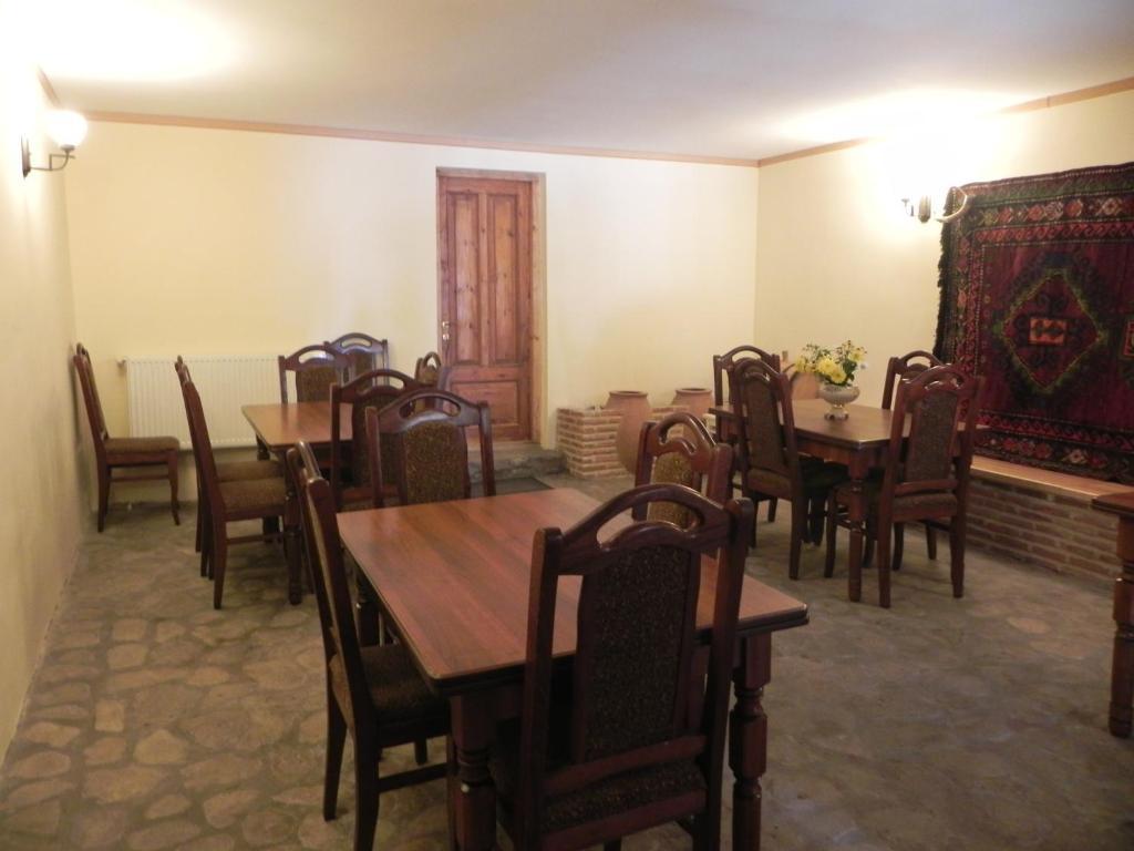 Galavnis Kari Hotel Sighnaghi Extérieur photo