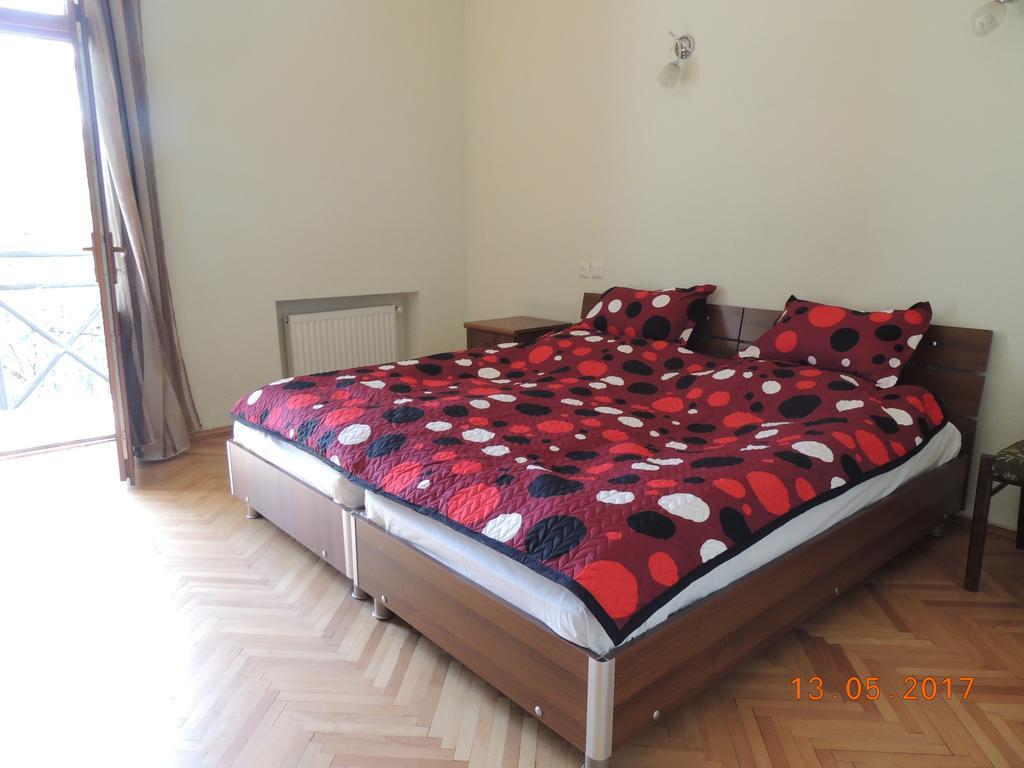 Galavnis Kari Hotel Sighnaghi Extérieur photo